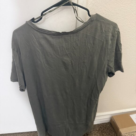 Zara new never worn Khaki light army green oversized v neck tshirt - Picture 2 of 6